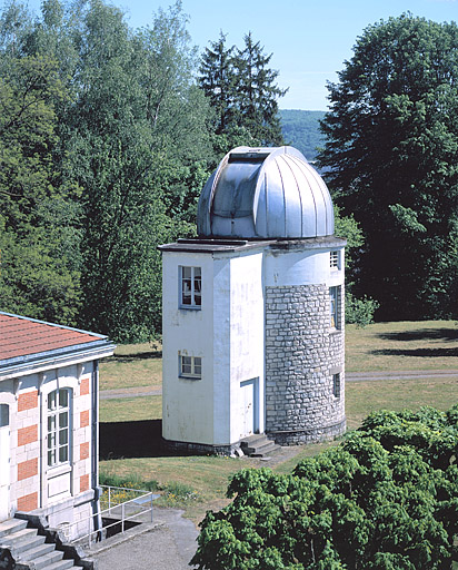 Vue d'ensemble plongeante depuis le pavillon de l'équatorial coudé, au nord-ouest.