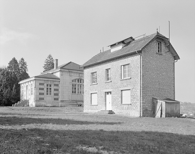 Partie nord : laboratoire d'essais dit pavillon des horloges à diapason et bibliothèque.