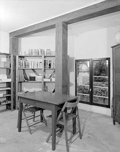 Etage de la tour de l'équatorial coudé : intérieur de l'ancienne salle d'observation.