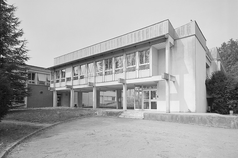 Partie sud : laboratoire d'essais et bureaux, galerie couverte de 1980-1981 au sud-est.