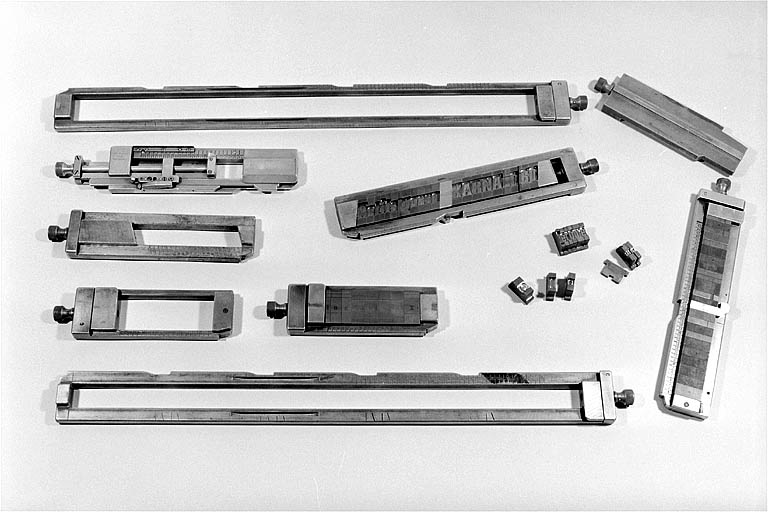 Vue d'ensemble de composteurs et de matrices de caractères.