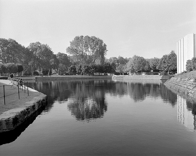 Port de Chamars : le bassin depuis le chenal, au sud-est.