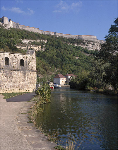 Vue d'ensemble depuis l'amont.