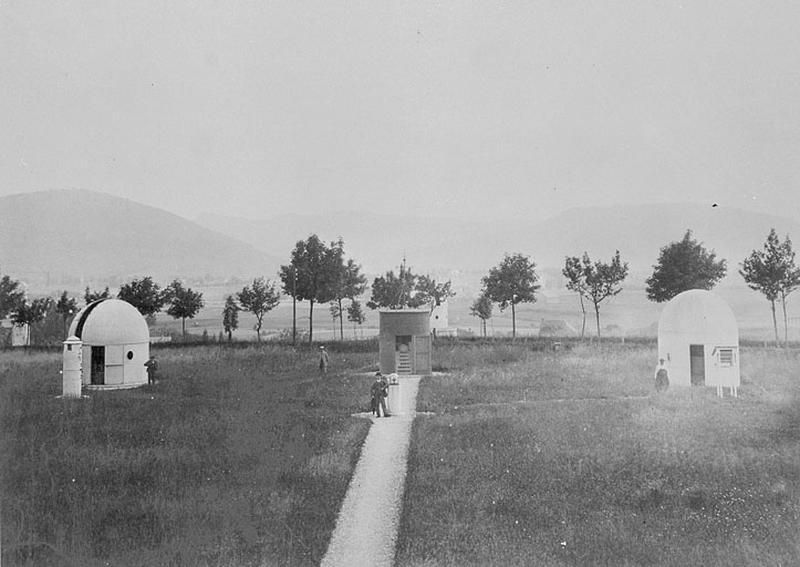 [Vue de la partie sud (prise de la terrasse de l'équatorial coudé)], 1892.