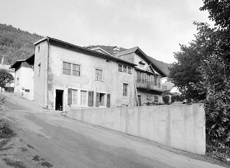 Vue d'ensemble, depuis l'est.