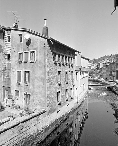 Bâtiment au n° 19, vu du sud-est (côté Bienne).