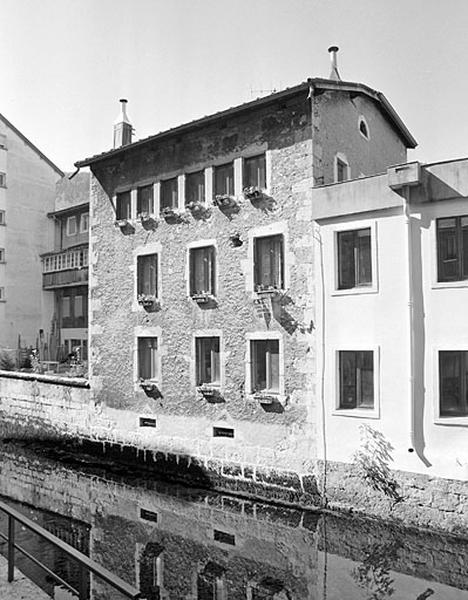 Bâtiment au n° 19, vu de l'est (façade sur la Bienne).