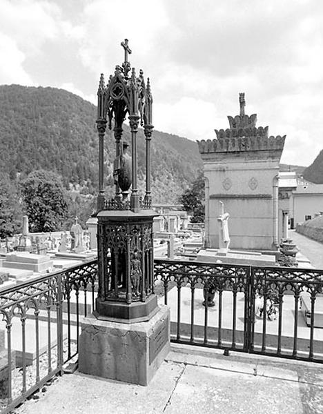 Tombeau d'Eugénie Girod : vue d'ensemble.