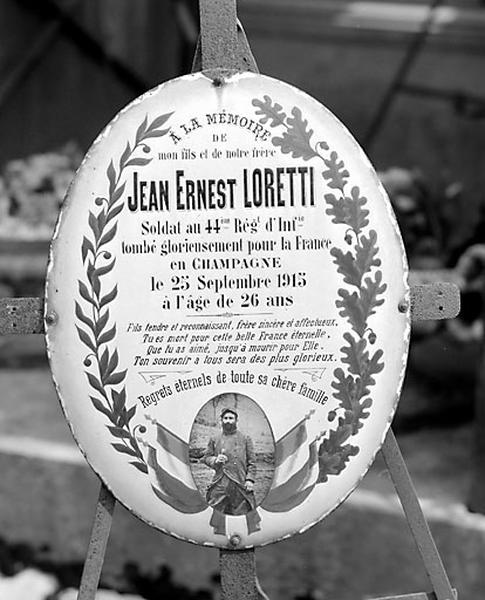 2 plaques funéraires de Jean-Ernest Loretti et Charles Prévidoli