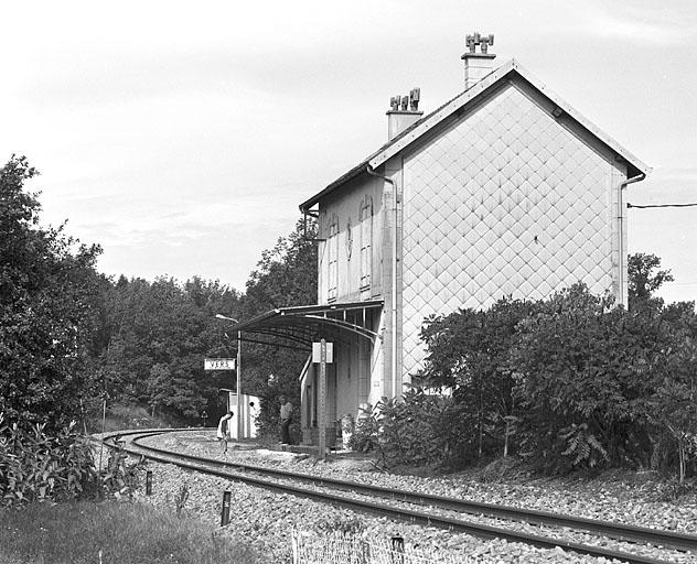 Façades postérieure et latérale gauche.