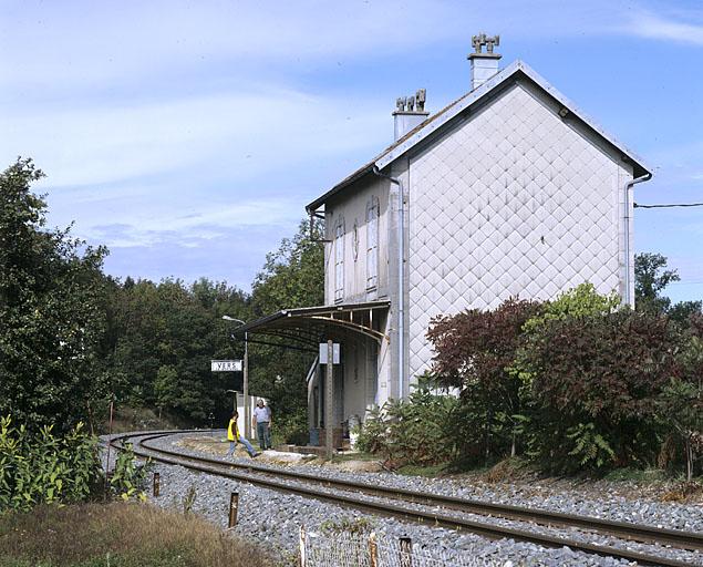 Façades postérieure et latérale gauche.