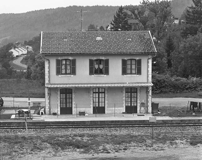 Bâtiment des voyageurs : élévation postérieure.