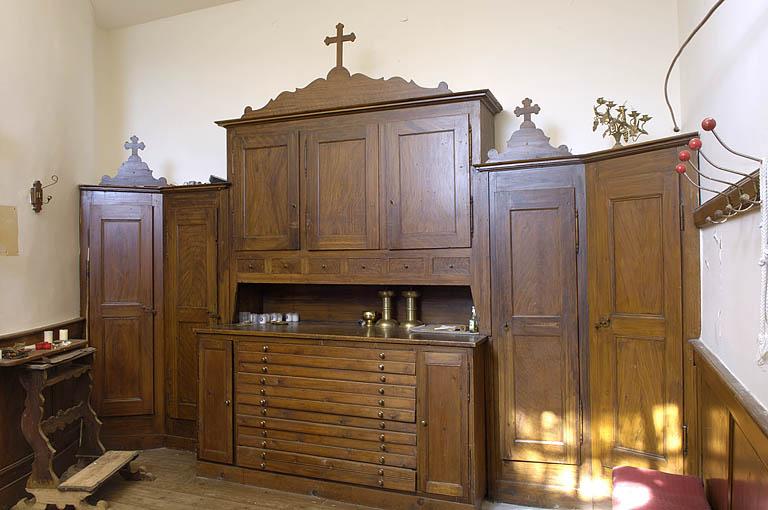 Meuble de sacristie