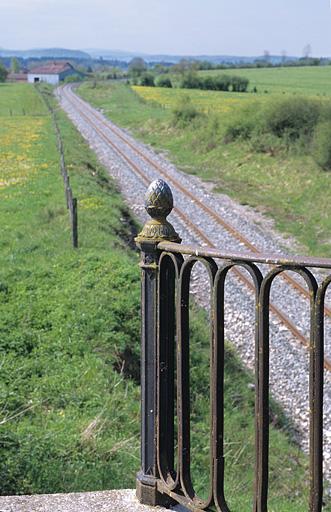 Pont routier (voie ferrée Andelot - La Cluse)