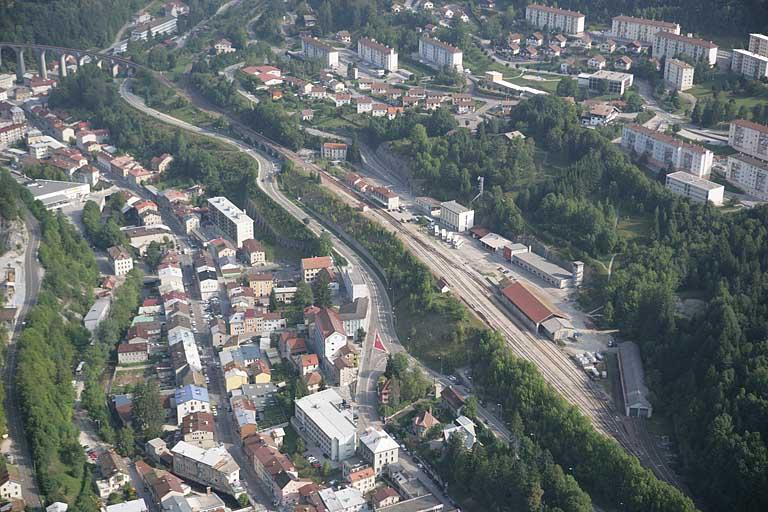 Vue aérienne, depuis le sud.