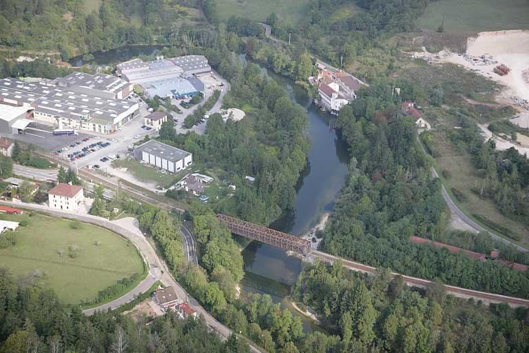 Vue aérienne, depuis le sud.