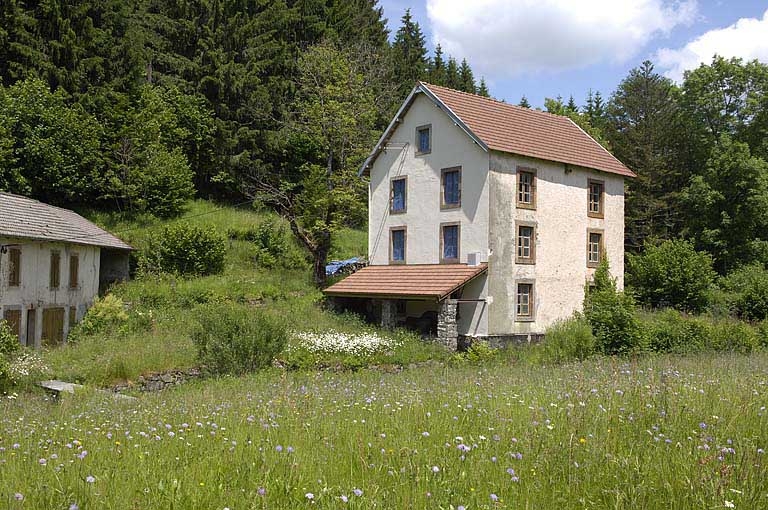 Le moulin vu depuis l'ouest.