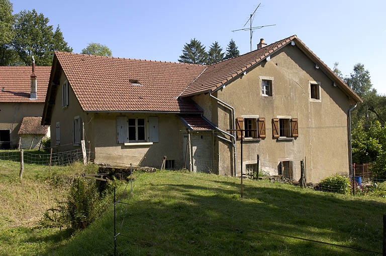 Façade ouest du moulin.