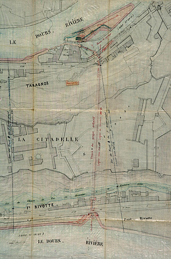 Dérivation sous la citadelle de Besançon. Plan de la dérivation et de ses abords [détail : tracé définitif, en rouge], 1877.