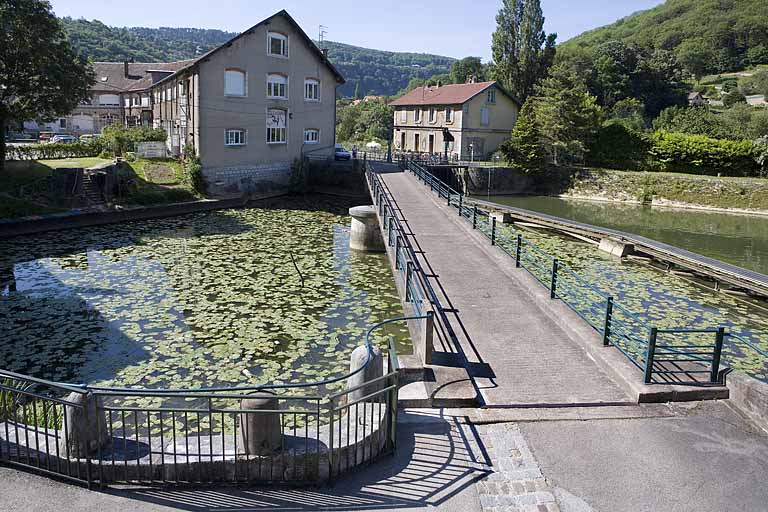 Vue d'ensemble, depuis l'amont.