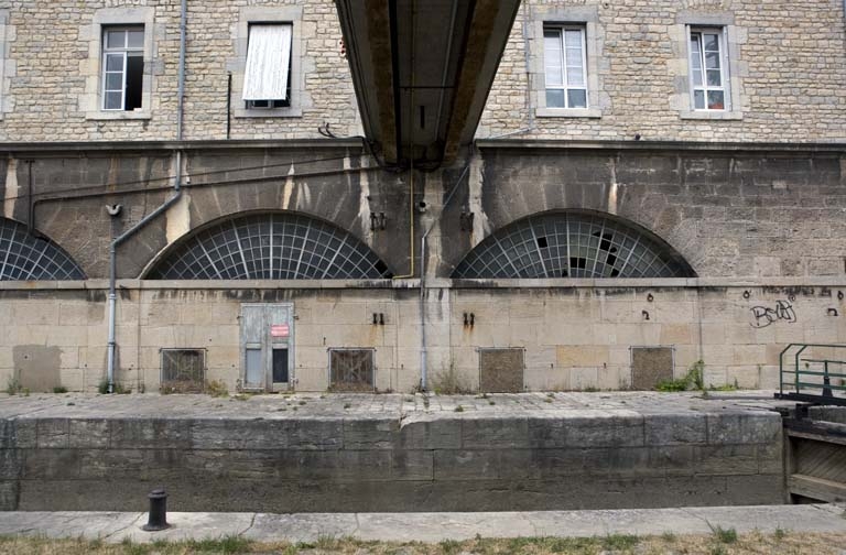 Baies des casemates, à l'étage de soubassement.