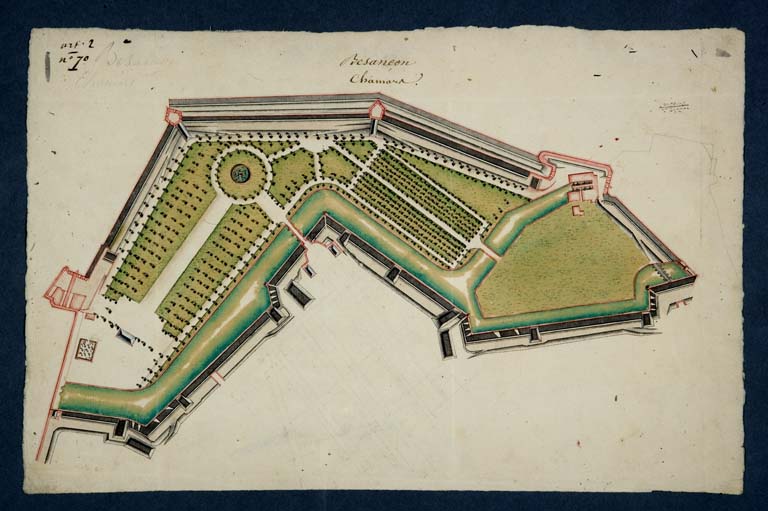 Besançon Chamars [plan de la promenade, de la double enceinte, du canal et des moulins de l'Archevêque et de la Ville, avant la construction du port], 18e siècle.