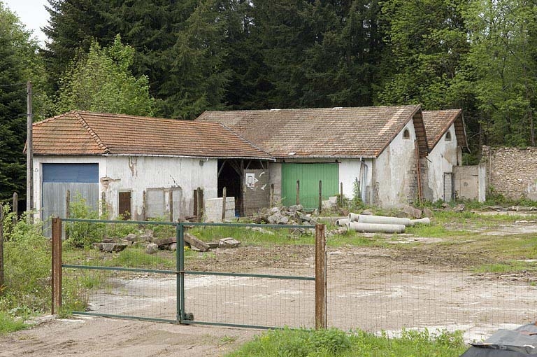 Vestiges de la salle de tissage.