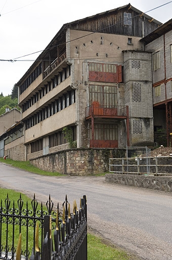 Elévation sud-est de l'atelier de fabrication primitif.