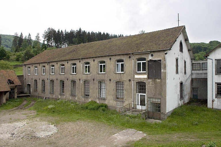 Réception et atelier de rentrage.
