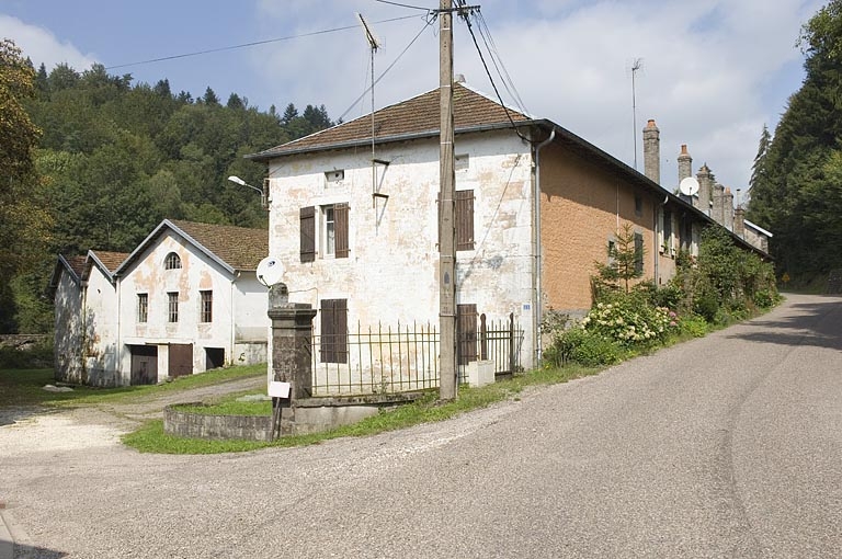 Vue d'ensemble depuis l'entrée.