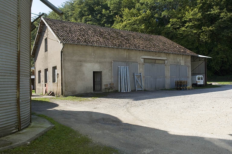 Garage.