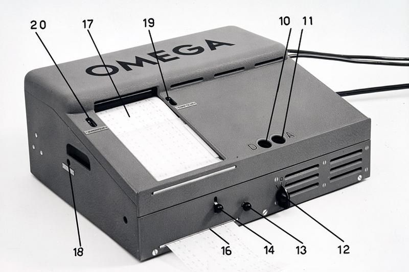 [Chronographe Oméga Time Recorder : vue d'ensemble, de trois quarts gauche], 1954.