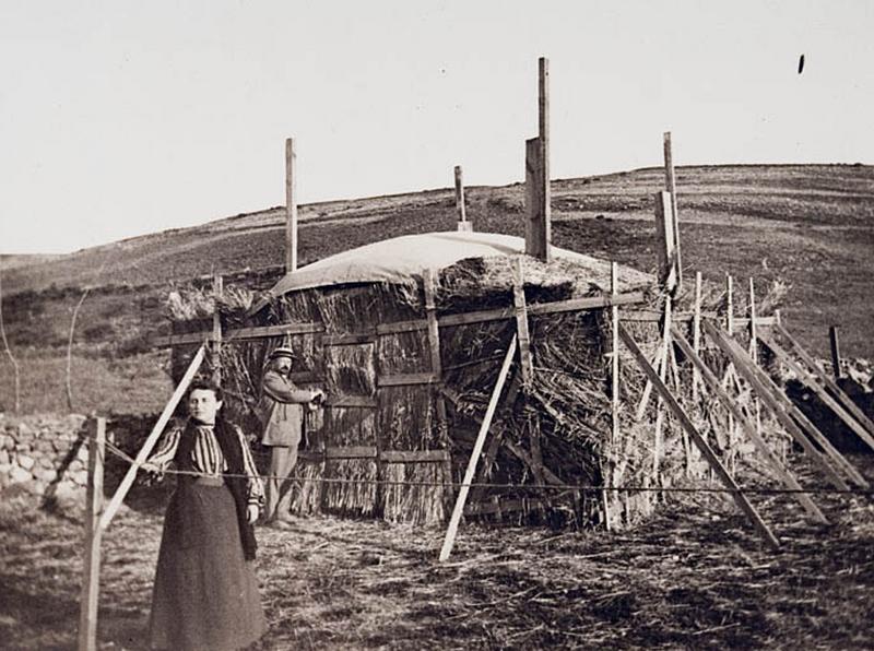 Eclipse du 30 août 1905. - Mission A. Lebeuf et P. Chofardet. Cabane de magnétisme.