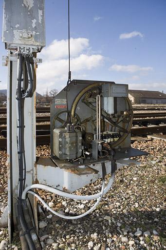 2 moteurs électriques des sémaphores