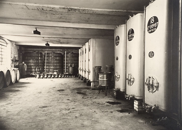 Intérieur de la cuverie.