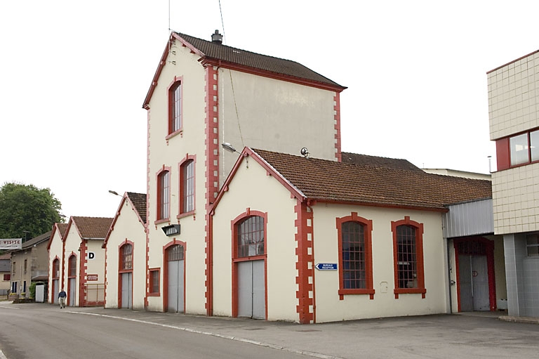 Atelier de réparation et de fabrication, et cuverie. Vue depuis l'ouest.