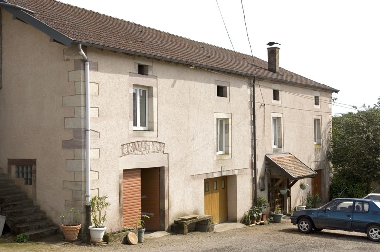 Atelier de fabrication (converti en logements).