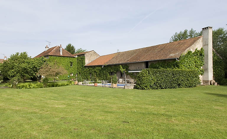 Vue d'ensemble depuis le sud-est.