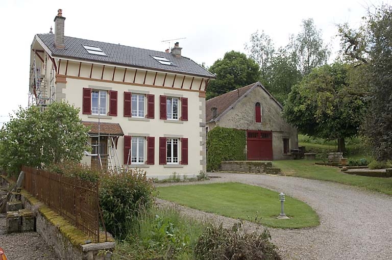 Logement patronal.