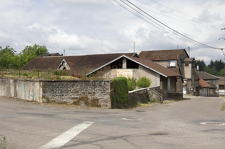 La distillerie. Vue depuis le sud-est.