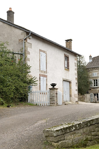 Logement des domestiques, depuis l'entrée.