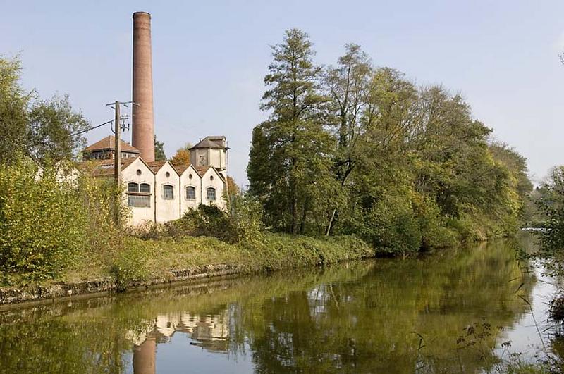 Vue d'ensemble depuis le sud du canal.