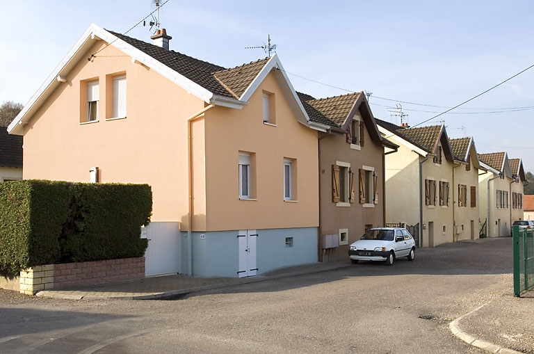 Logements doubles. Façades nord.