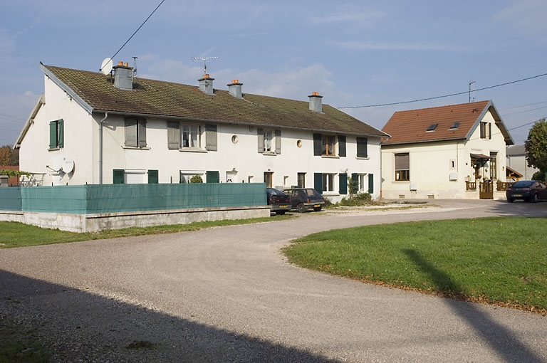 Logements mitoyens.