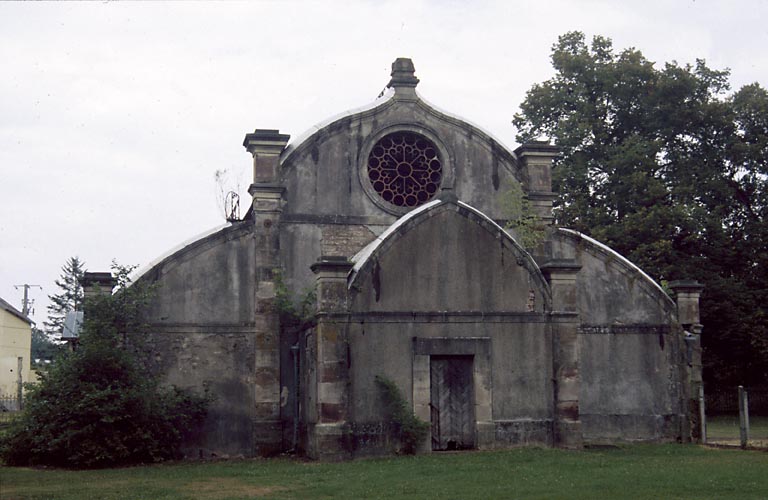 Façade ouest de la serre.