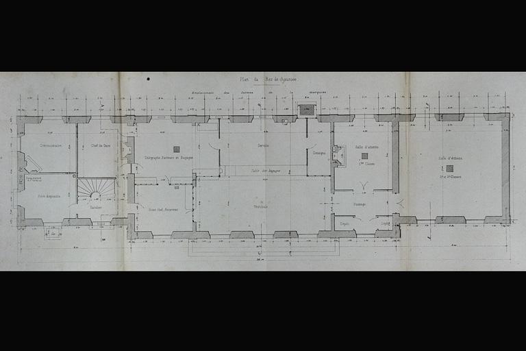 Bâtiment des voyageurs pour Station de 1re classe. Type de la Cie de Paris - Lyon - Méditerranée. C 1. Plan du rez-de-chaussée, 1880.