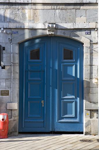 Détail du portail d'entrée.