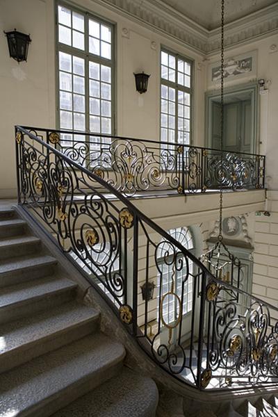 Escalier d'honneur : détail de la dernière volée et du palier.