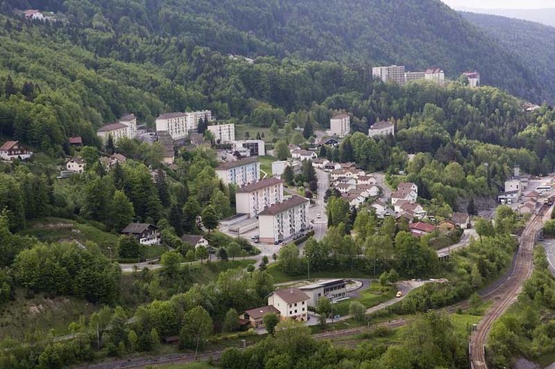 Les quartiers de Villedieu et Sur le Puits, depuis le viaduc des Crottes.