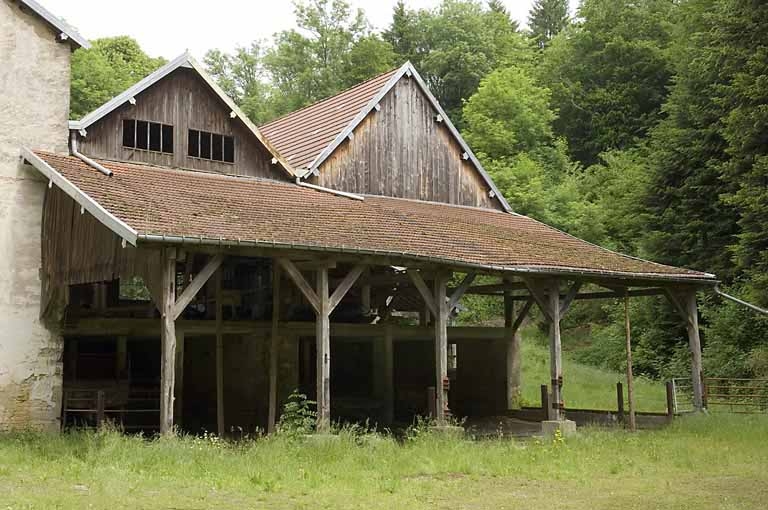 Façade et appentis sud.